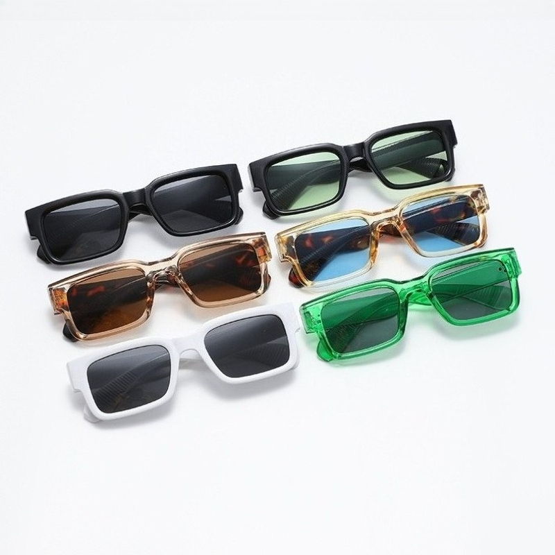 Kacamata Hitam Retro Punk Pria - Outdoor Adventure Holidays ulasan dan harga